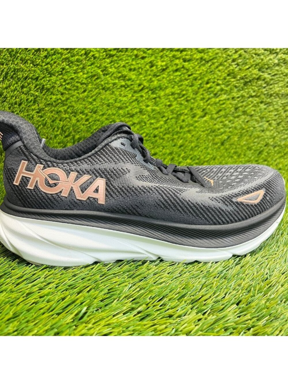 Hoka One One Clifton 9 Womens Size 9.5D Black Athletic Running Shoes Sneakers
